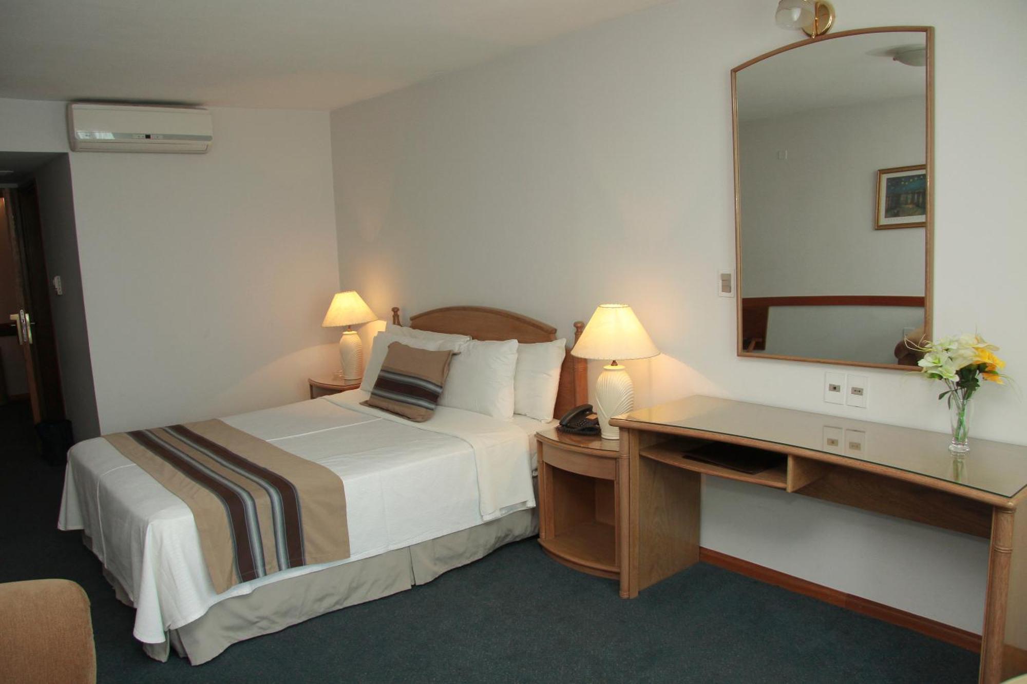 Crystal Palace Hotel Montevideo Eksteriør billede
